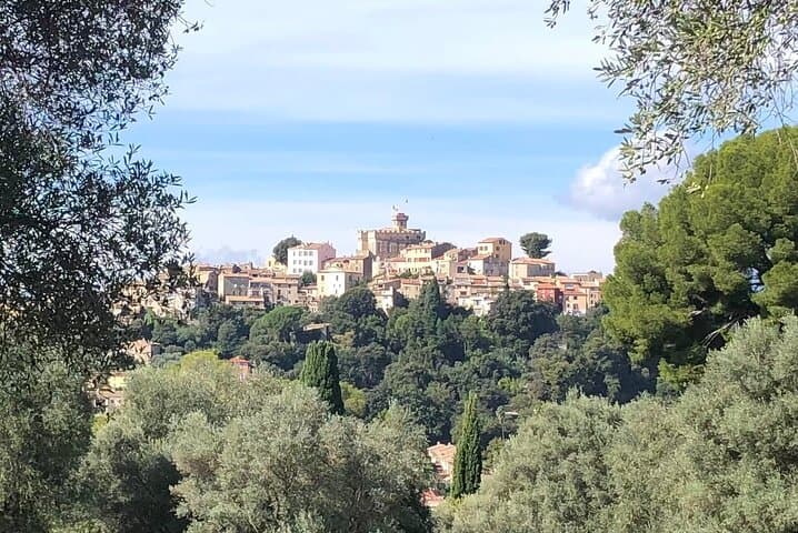 French Riviera Countryside Day Tour: Saint-Paul-de-Vence, Gourdon & Grasse photo 2