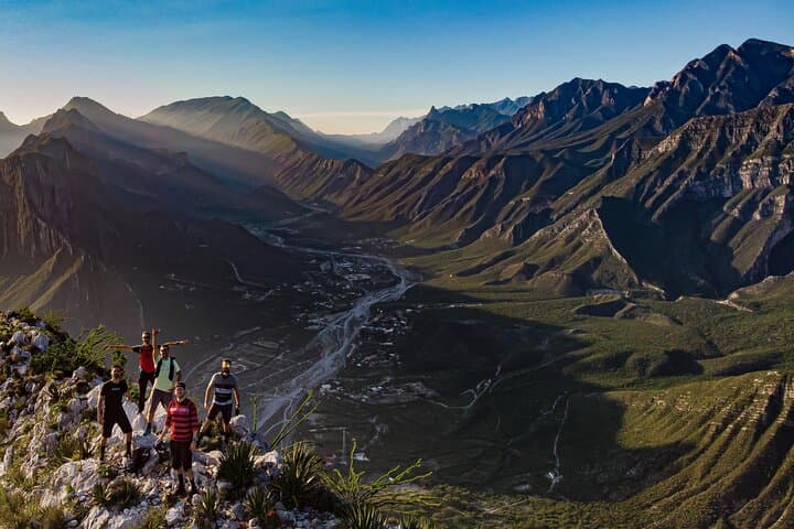 Cerro de la Silla Guided Hike: Summit Views Over Monterrey