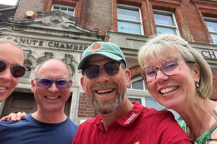 Southampton Love Story Self-Guided Walking Quest — Titanic-Era Sites & Romantic Puzzles photo 2