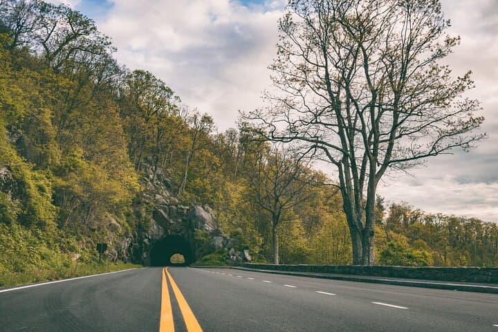 Self-Guided Skyline Drive Audio Tour — Scenic Driving Through Shenandoah National Park photo 2