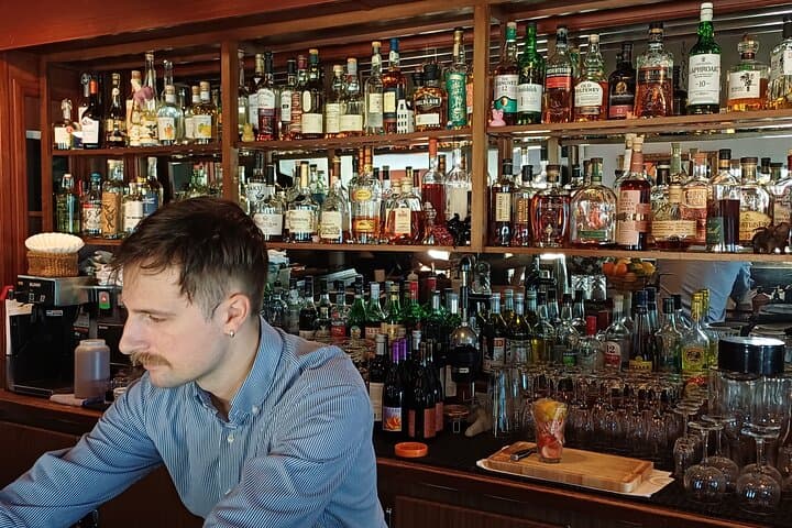 Pike Place Market Market-to-Glass Cocktail Adventure: Shop, Sip, and Learn in Seattle photo 4