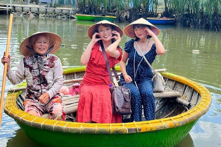 Hoi An Coconut Boat Ride & Lantern Making: Cam Thanh Basket Boat Eco-Tour photo 4