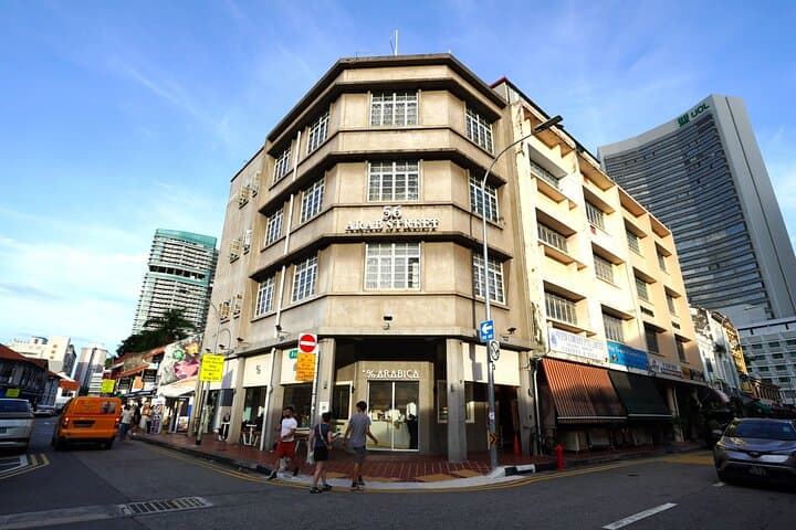 Kampong Glam Walking Tour: Sultan Mosque, Street Art & Local Snacks photo 6