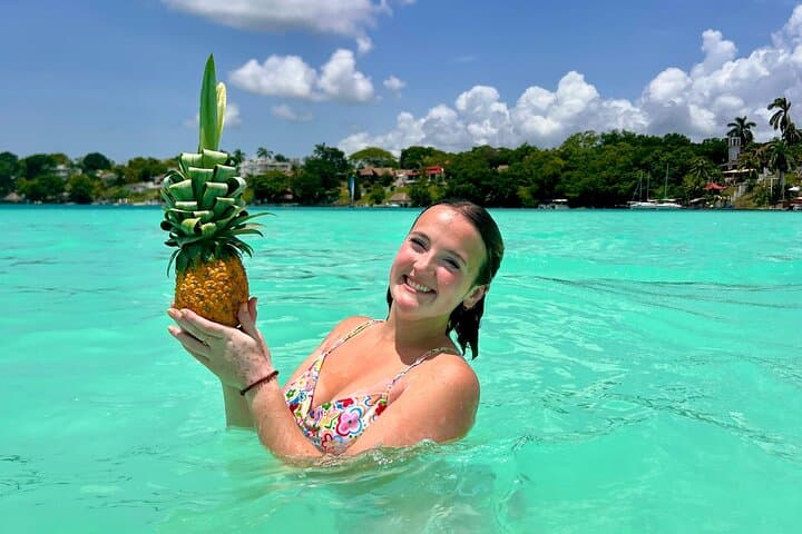 Bacalar Seven-Color Lagoon Boat Trip from Costa Maya — Swim & Taco Lunch photo 3