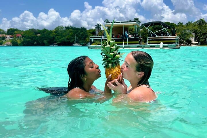 Bacalar Seven-Color Lagoon Boat Trip from Costa Maya — Swim & Taco Lunch photo 1
