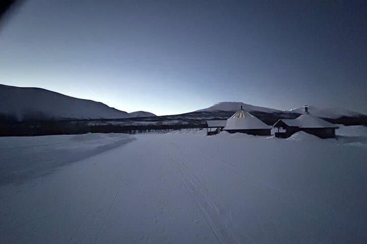 Northern Lights Basecamp in Tromsø: Aurora Viewing with Local Meal & Sámi Lavvu photo 3