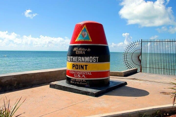 Passin Miami: 30+ Attractions, eSIM & 1‑Way Airport Transfer — City Pass Guide photo 6