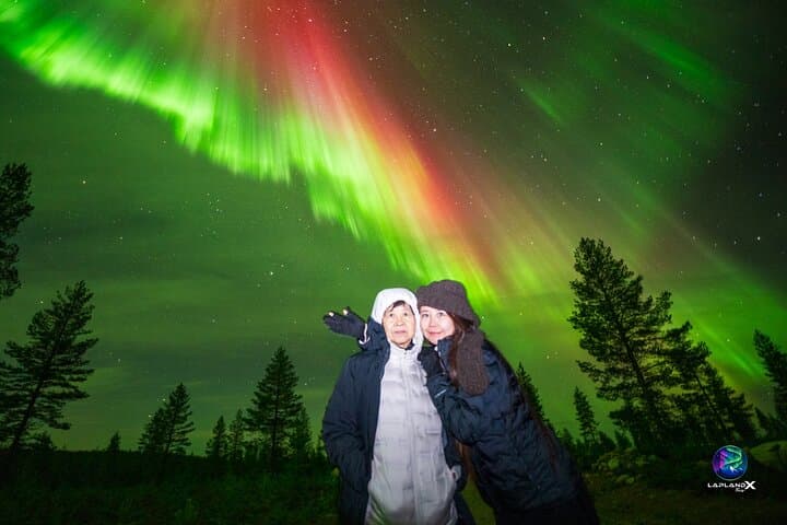 Rovaniemi Northern Lights Photography Tour — Small-Group Minivan Aurora Hunt photo 4