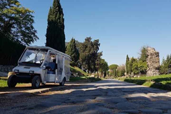 Private Golf Cart Tour in Rome — Colosseum, Pantheon, Trevi & Trastevere photo 6