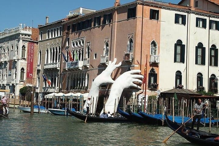 Venice Full-Day Tour: St. Mark's, Rialto & Murano or Burano Island Visit photo 2