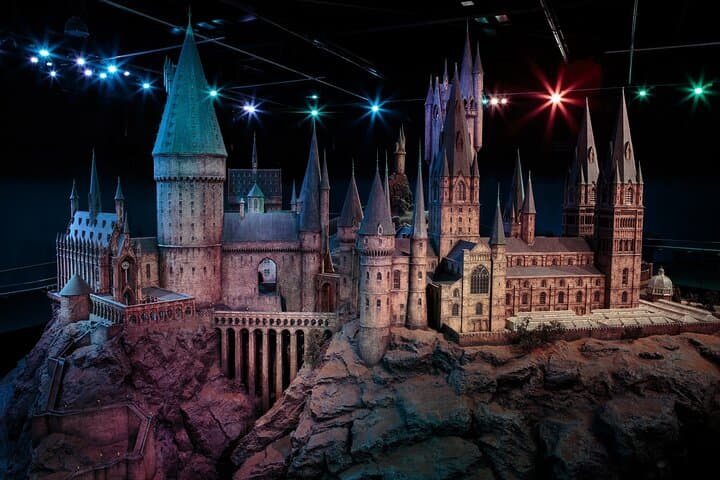 Private Transfer From Central London to Warner Bros Studio Tour – Harry Potter Experience