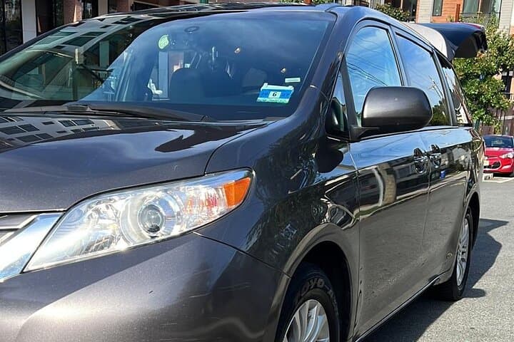 VIP Airport Transfer NYC & New Jersey: Smooth Private Rides from JFK, EWR, LGA