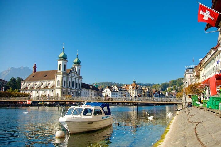 Ultimate Lucerne: Guided Old Town Walk and Lake Lucerne Cruise photo 5