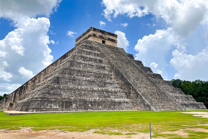Early Access Chichen Itza Tour: Cenote Saamal & Valladolid Day Trip photo 5
