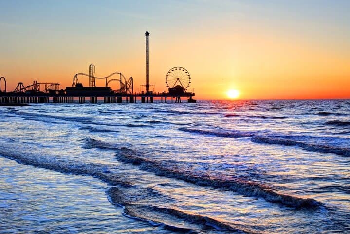 Self-Guided Galveston Ghost Audio Tour: Haunted Strand Walking Guide photo 4