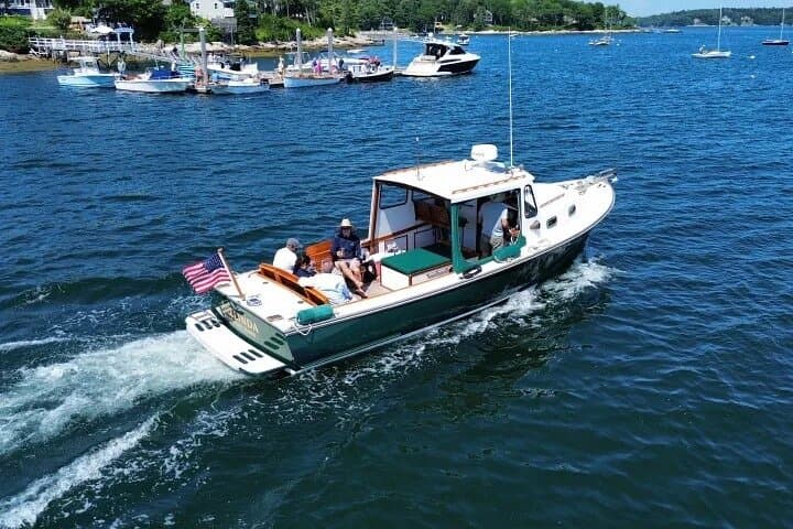 Private Yacht Tour in Portland Maine — Casco Bay Powerboat Cruises & Lighthouse Sightseeing photo 2