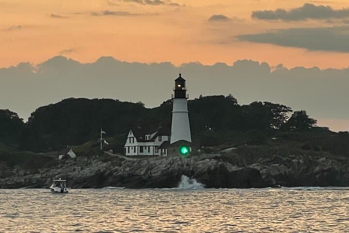 Private Yacht Tour in Portland Maine — Casco Bay Powerboat Cruises & Lighthouse Sightseeing photo 4