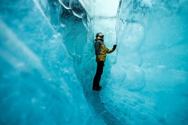 Jökulsárlón Ice Cave Tour: Explore the Blue Ice of Breiðamerkurjökull photo 2