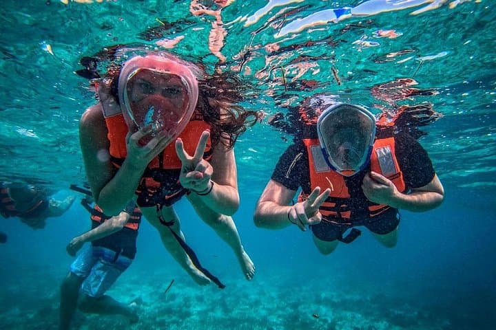 Sail and Snorkel to Isla Mujeres: Catamaran Day Trip from Cancún photo 4