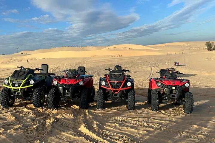 Mui Ne Private Jeep Tour: White Sand Dunes, Red Dunes & Fairy Stream Explorer photo 2