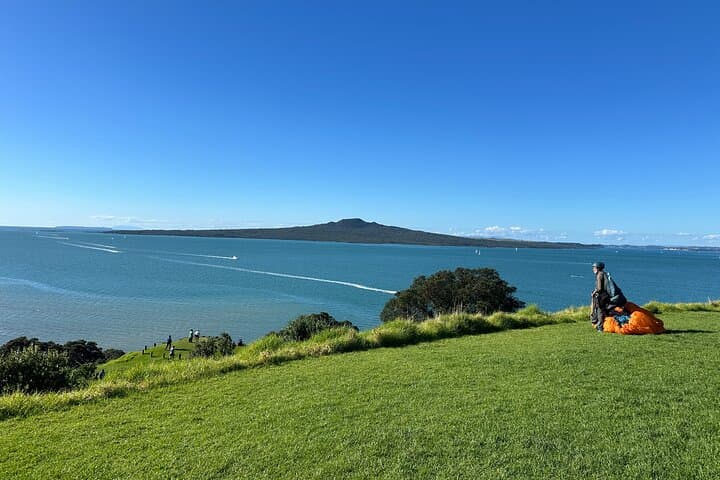 Half-Day Auckland City Highlights: Harbour Bridge, Mount Eden & North Head Tour photo 2