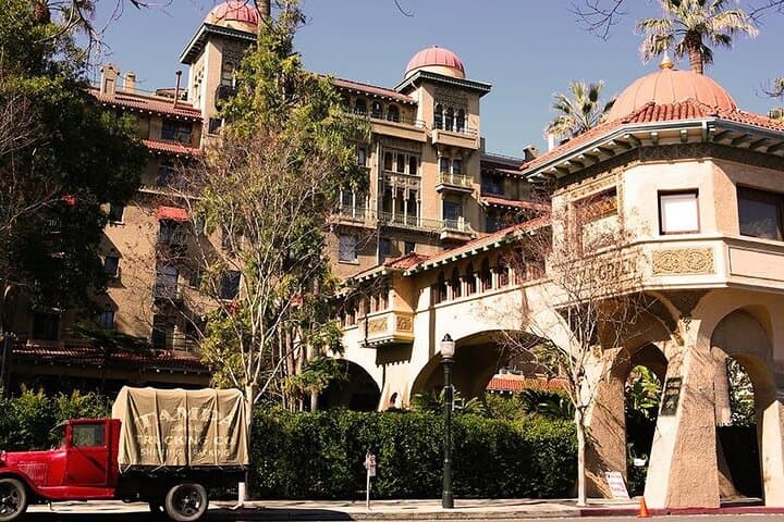Pasadena Scavenger Hunt and Escape Game — Self-Guided Downtown Puzzle Walk photo 3
