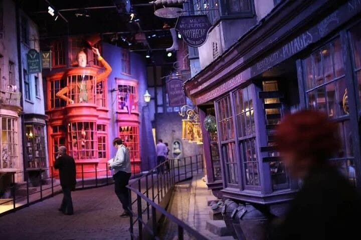 Inside Warner Bros. World Abu Dhabi: Guide to Yas Island’s Indoor Theme Park photo 5