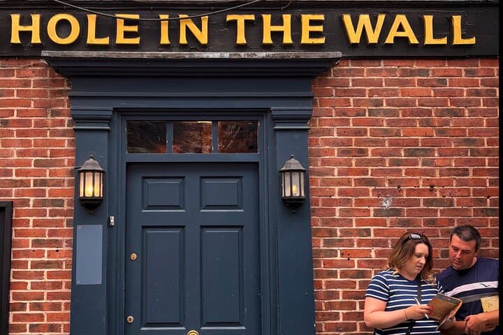 York Haunted Pubs Self-Guided Walking Tour: Ghosts & Historic Inns