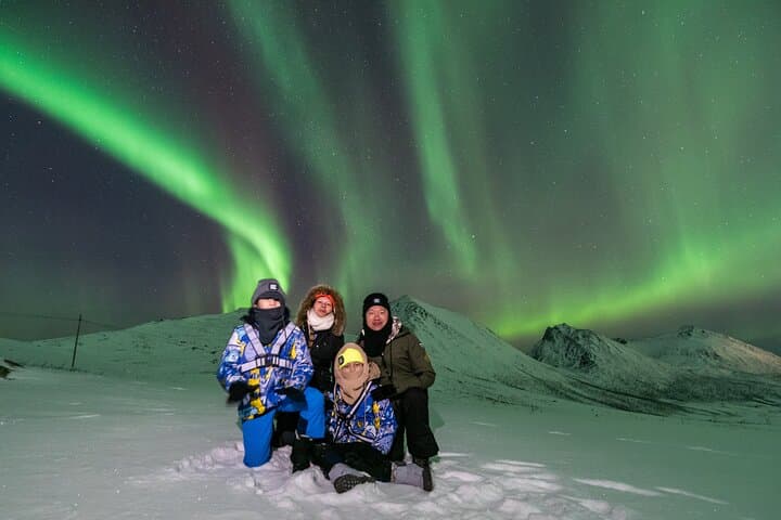 Tromsø Northern Lights Minivan Chase with Professional Photographer photo 3