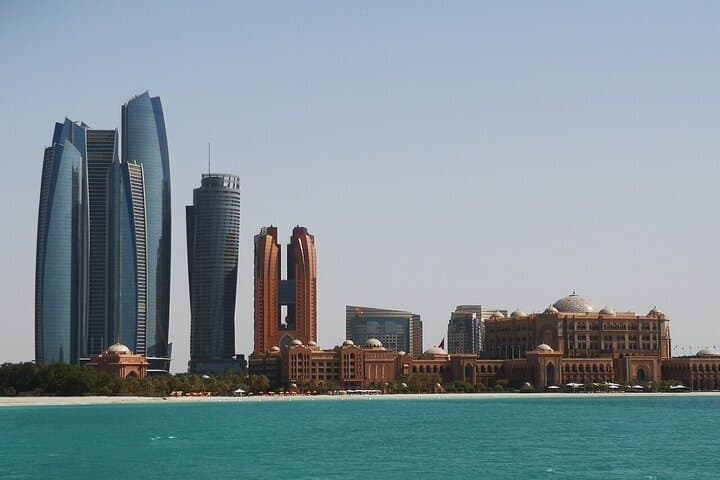 Private Abu Dhabi City Tour: Grand Mosque, Louvre & Corniche Highlights photo 5