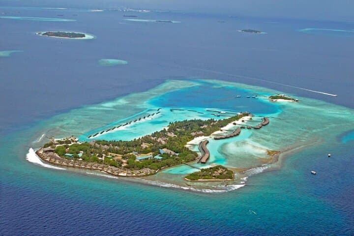 Maldives Dolphin Watching Tour and Island Cruise — Speedboat Excursion from Malé photo 5
