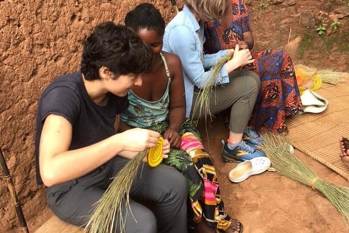 Kanyinya Village Tour: Coffee, Urwagwa & Rural Rwanda Experience