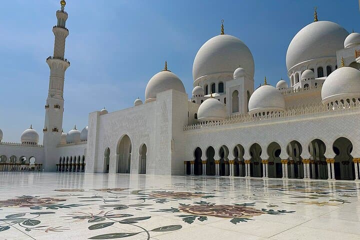 Abu Dhabi Transit Tour: Grand Mosque, Heritage Village & Corniche in a Day photo 3