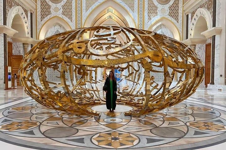 Abu Dhabi Private Day Tour to Sheikh Zayed Grand Mosque & Qasr Al Watan photo 3