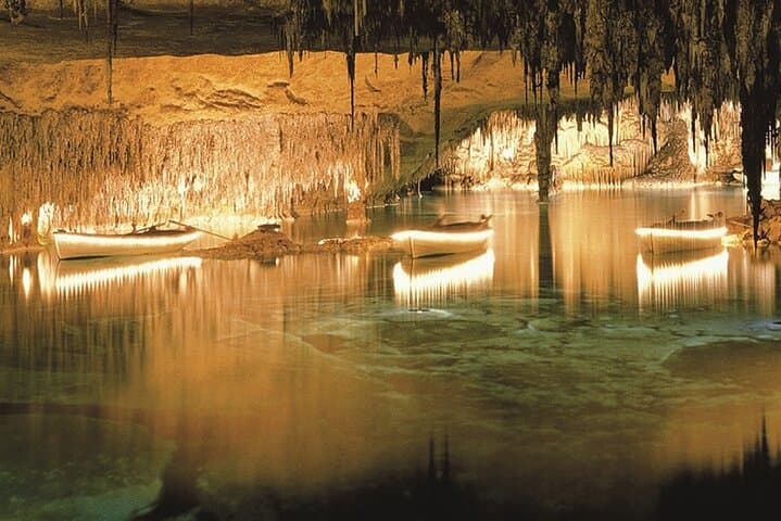 Exploring the Drach and Hams Caves: Full-Day Underground Tour in Mallorca photo 2