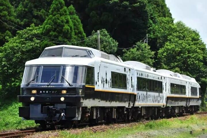 From Kumamoto Castle to Aso: A Day on the Aso Boy Scenic Train, Kusasenri & Nakadake Crater photo 4
