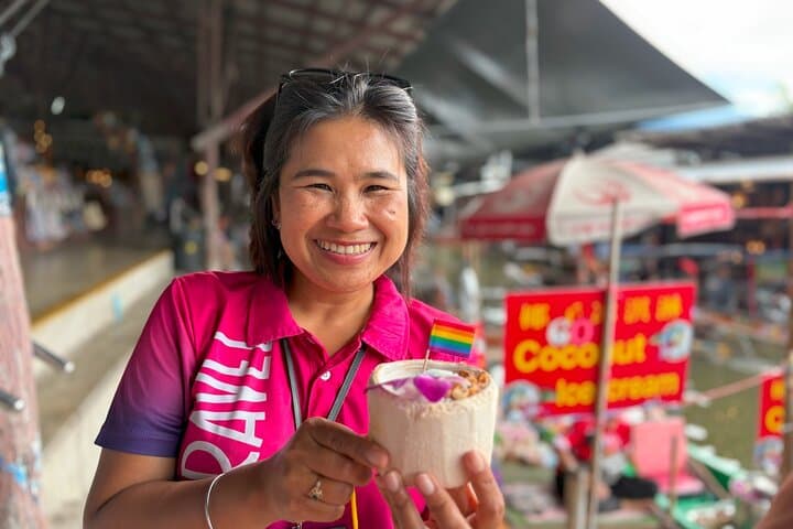 Bangkok Pride Markets, Rooftop Cocktails & Calypso: Day Trip to Damnoen Saduak & Mae Klong photo 4