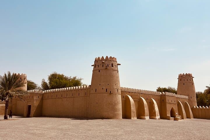 Private Al Ain Day Tour: Oasis, Forts, Jebel Hafeet & Camel Market photo 4