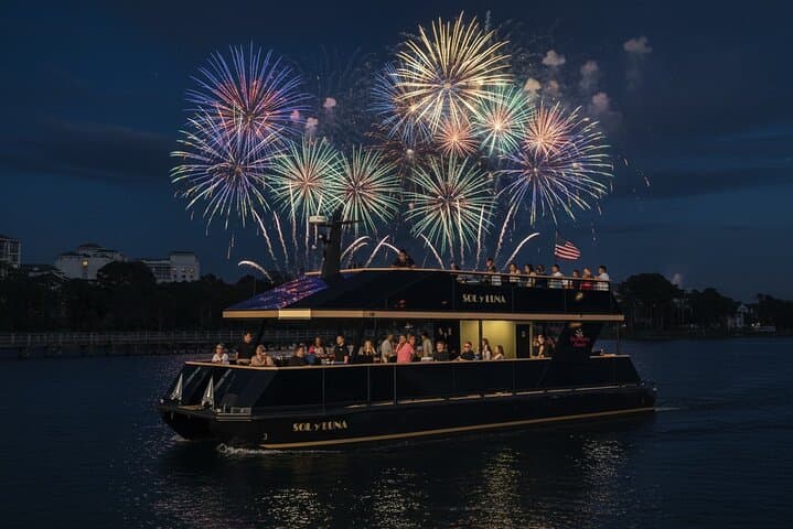 Sandestin Fireworks Cruise Aboard Sol y Luna — Best Fireworks Viewing from the Water