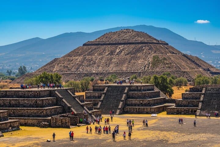 Secrets of Teotihuacán and Egypt: Star-Reading, Cave Rituals and Ancient Paintings photo 2