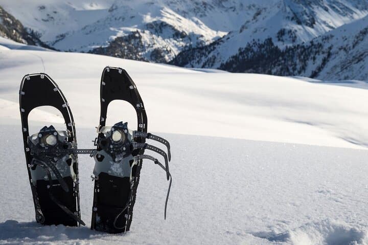 Snowshoe Johnson Lake: Guided Winter Walk from Banff with Maple Taffy photo 5