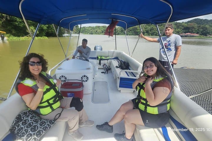 Gatun Lake Ecological Expedition & Fishing: Panama Canal Wildlife Boat Tour photo 3