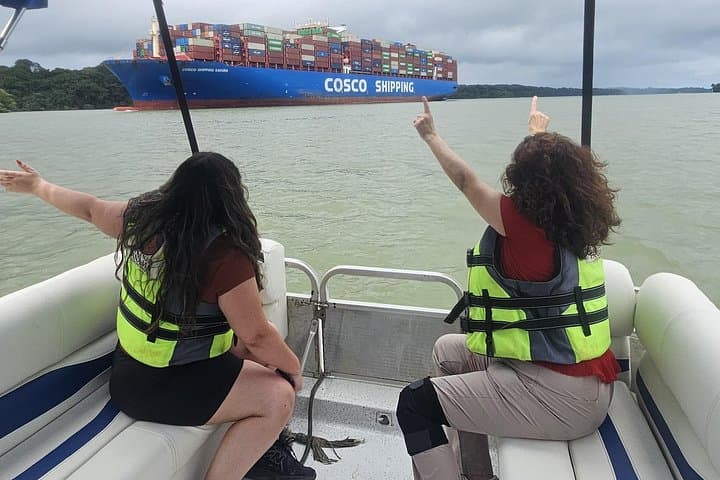 Gatun Lake Ecological Expedition & Fishing: Panama Canal Wildlife Boat Tour photo 4