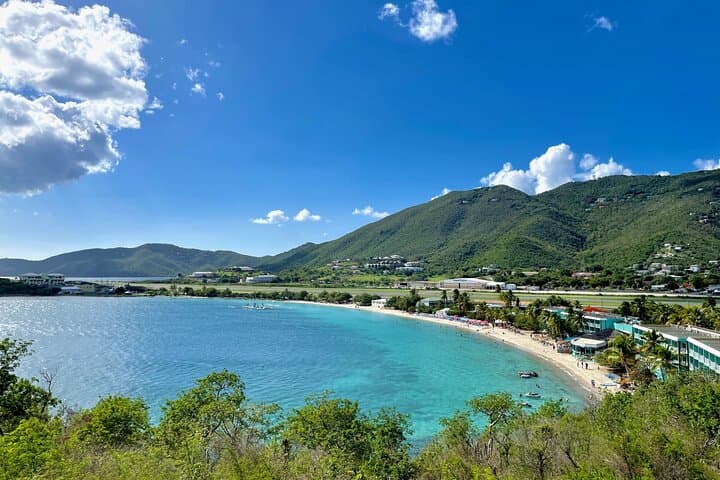 st-thomas-ultimate-beach-day-skyride-watersports-rum-punch photo 2