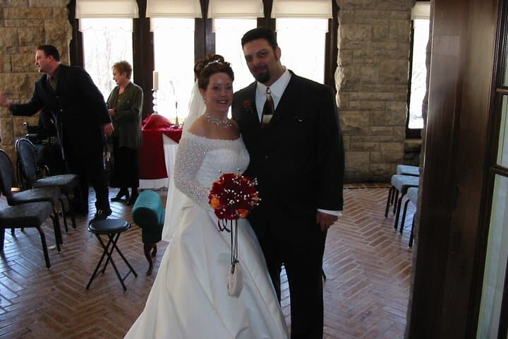 Traverse City Wedding Shuttle: Lincoln MKT Limousine for Private Wedding Transport photo 6