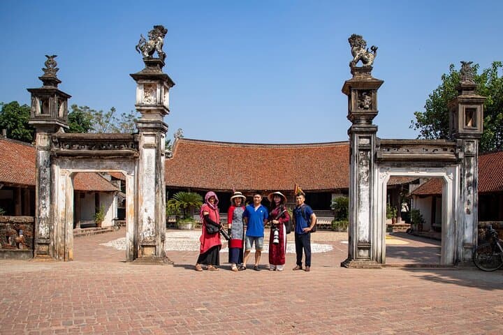 Van Phuc Silk & Duong Lam Ancient Village Day Trip from Hanoi photo 6