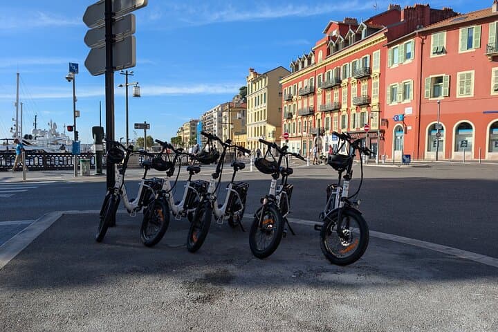 Electric Bike Tour of Nice: Promenade des Anglais, Castle Hill & Mont Alban