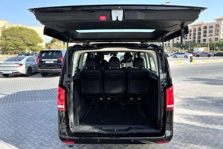 Dubai Private Airport Transfer — Mercedes V‑Class Meet & Assist at DXB photo 5
