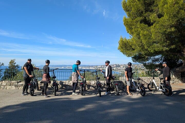 Electric Bike Tour of Nice: Promenade des Anglais, Castle Hill & Mont Alban photo 3