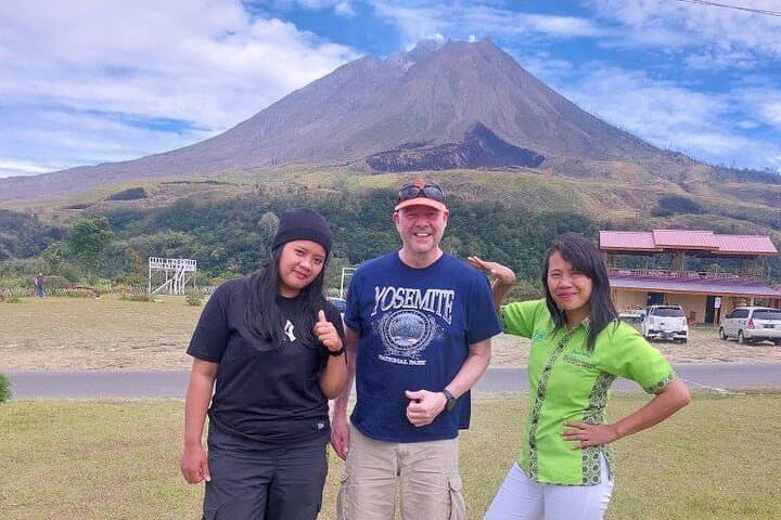 Mount Sibayak Sunrise Hike: Volcano Crater, Hot Springs & Berastagi Market photo 3